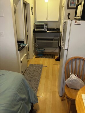 1 chambre, fer et planche à repasser, Wi-Fi, literie fournie