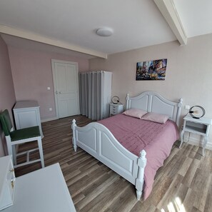 3 dormitorios y ropa de cama