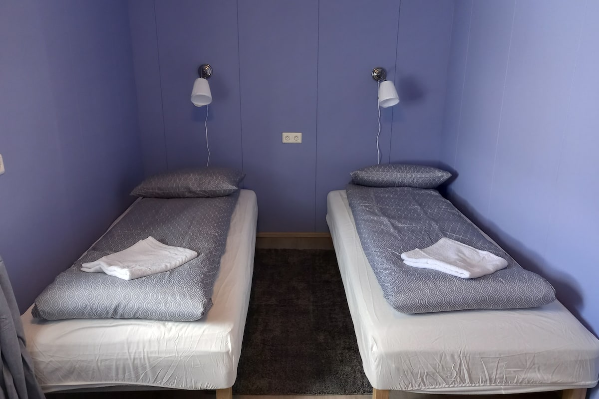 Standard Twin Room | Free WiFi, bed sheets