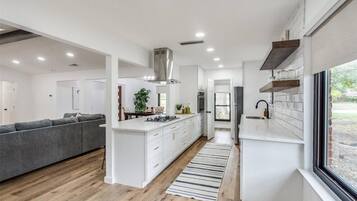 Microwave, stovetop, dishwasher, coffee/tea maker