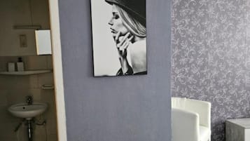 Handtücher, Seife, Toilettenpapier