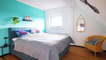 1 Schlafzimmer, Schreibtisch, WLAN, Bettwäsche