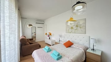 Fer et planche Ă repasser, Wi-Fi gratuit, draps fournis