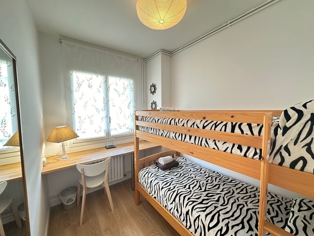 Spacious double room with balcony photo 5