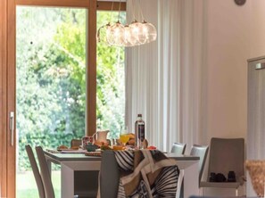 Dining - Contemporary villa in Lignano (Ente di decentramento regionale di Udine)