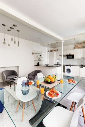 Interior - Stylish 1BR by Luxembourg Garden (Paris)