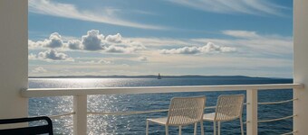 Sunny Resort Apartment With Seaview 1314