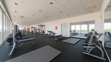 Apartment, 1 Bedroom, Smoking, Balcony | Fitness studio