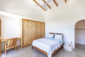 3 室のベッドルーム、WiFi、ベッドシーツ