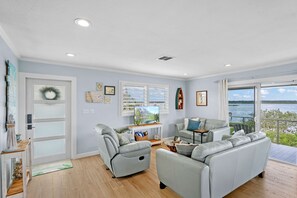 House | 2 bedrooms, Internet