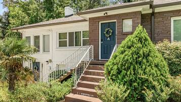 House | 4 bedrooms, Internet