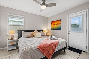2 bedrooms, desk, iron/ironing board, travel cot