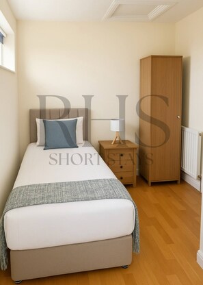 House, 4 Bedrooms, Garden View