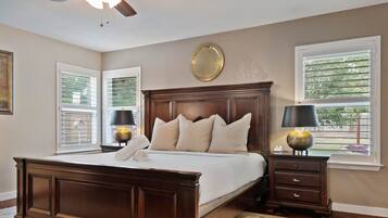 4 多间卧室、办公桌、熨斗/熨衣板、免费 WiFi