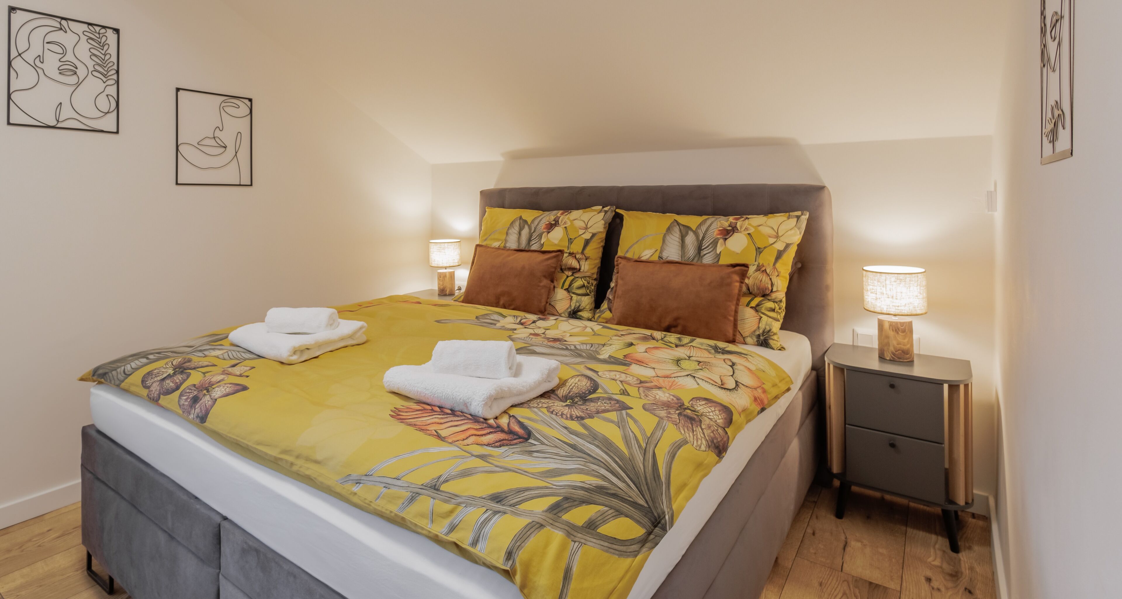 Deluxe Apartment, Balcony, Garden View