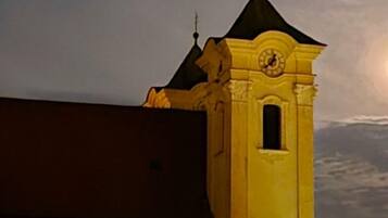 Apartamento luxo, sacada, vista para o jardim | Vista da sacada