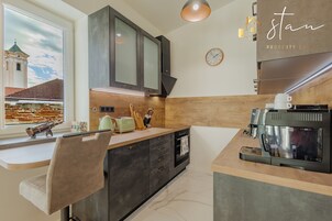 华丽公寓, 阳台, 花园景观 | 私人厨房 | 电热水壶、烤面包机