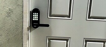 Hughenden couples/fam retreat, 3 brs w/AC, TVs, up to 8 guests, WiFi, AC, Ppkng,