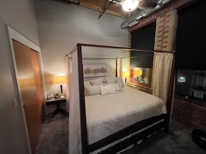 1 bedroom, iron/ironing board, free WiFi, bed sheets