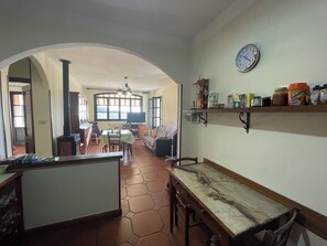Interior - Villa Luisella, cozy vacation home with sea view (Vasia)