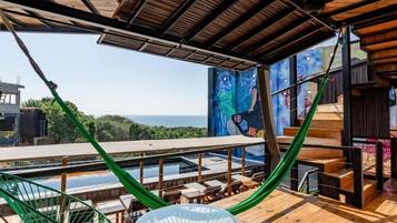 Comfort tweepersoonskamer, 1 kingsize bed, uitzicht op oceaan | Terras