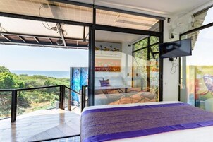 Caja de seguridad en la habitación y cortinas blackout 