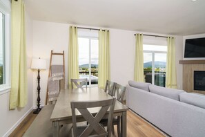 Interior - Golf Retreat • Hot Tub, EV Charger & DreamCloud Comfort • New Single-Level Home (Post Falls)