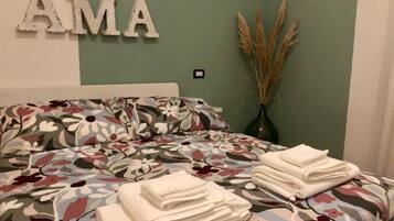 1 camera, ferro/asse da stiro, Wi-Fi, lenzuola