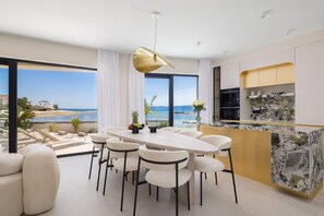 Villa, 4 soverom, røyk, privat basseng | Spisestue