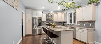 4-bedroom house in nice Holden with WiFi, AC