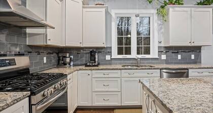 4-bedroom house in nice Holden with WiFi, AC