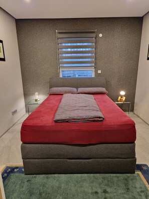 1 bedroom, in-room safe, iron/ironing board, Internet