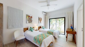 4 habitaciones, tabla de planchar con plancha, wifi y ropa de cama