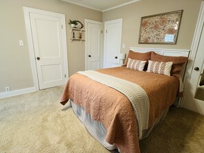 4 bedrooms, free WiFi, bed sheets