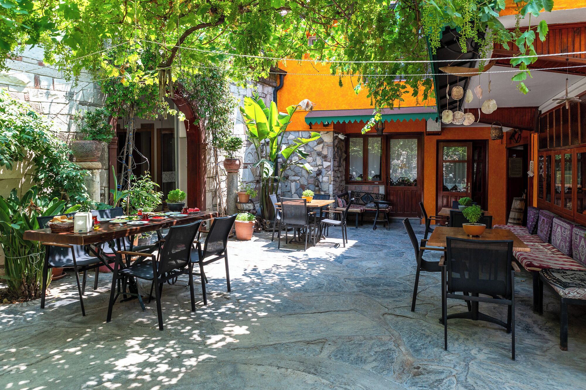 Breakfast area
