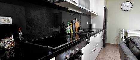 Ofen, Geschirrspüler