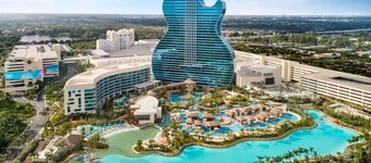 Eclectic Bungalow, Charming 2-bdrm house in superb Fort Lauderdale with Pool