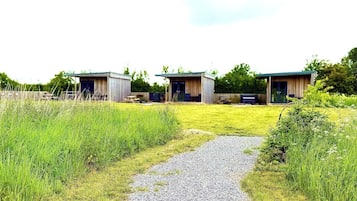 Cabin | Bahagian luar