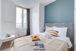City Apartment, 1 Double Bed with Sofa bed, Non Smoking, Courtyard View - Bastille Faubourg Saint Antoine (Paris)