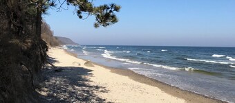 Fresh and comfortable farmhouse in idyllic village environment in Österlen. Private sunny patio