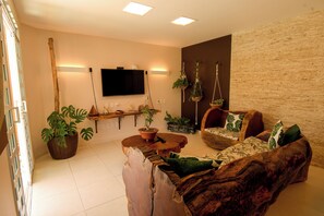 Living area - Pouso das Fadas House with Maid and Chef (Barra Grande)