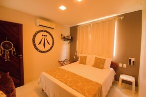 5 bedrooms, iron/ironing board, WiFi, bed sheets