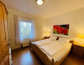 Familie appartement, uitzicht op tuin | Individueel gedecoreerd, individueel gemeubileerd, gratis wifi
