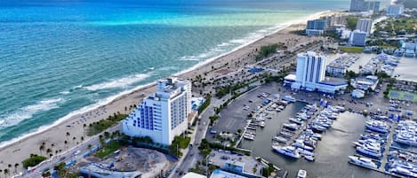 Deluxe Condo, 1 Bedroom, Non Smoking, Patio | Beach/ocean view