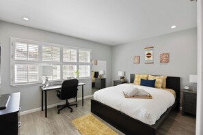 4 bedrooms, iron/ironing board, free WiFi, bed sheets - Apple Park Home (Santa Clara)