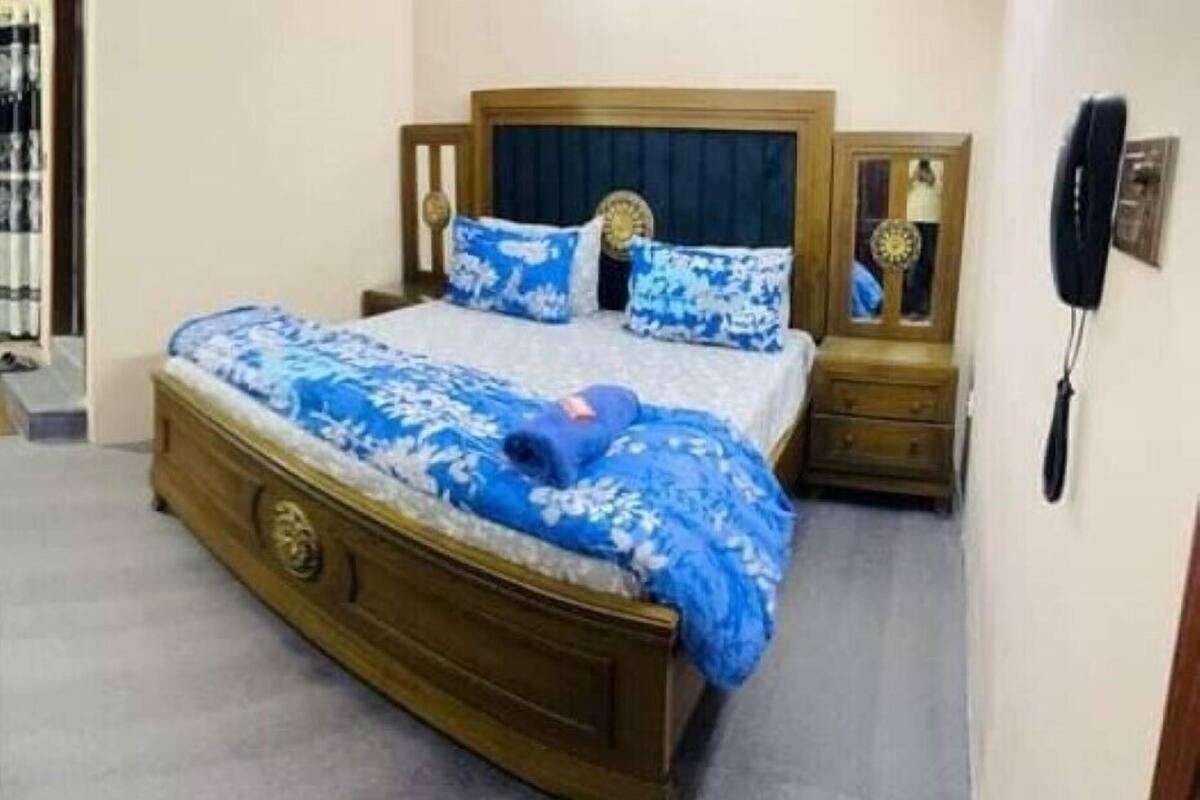 Deluxe Double Room | Soundproofing, iron/ironing board, free WiFi