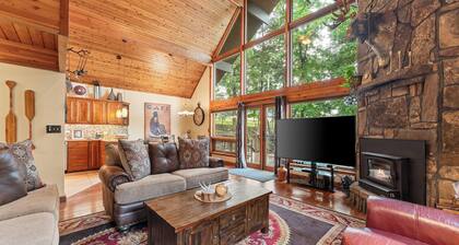 Lake Lodge 4-bedroom private setting