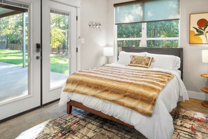 3 soverom, skrivebord, strykejern/-brett og wi-fi (inkludert)