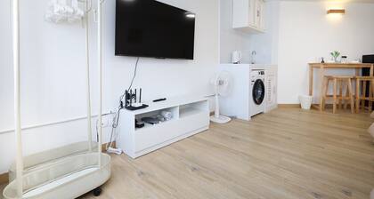 Cozy 1-Bedroom Condo near IMPACT Arena, 3 Beds, Wi-Fi, A/C and Washing Machine