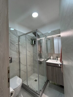 Jetted bath, hair dryer, towels, soap - QUIET ESCAPE (CHORA MESSINIAS)